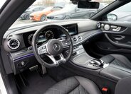 Mercedes-Benz Třídy E 28