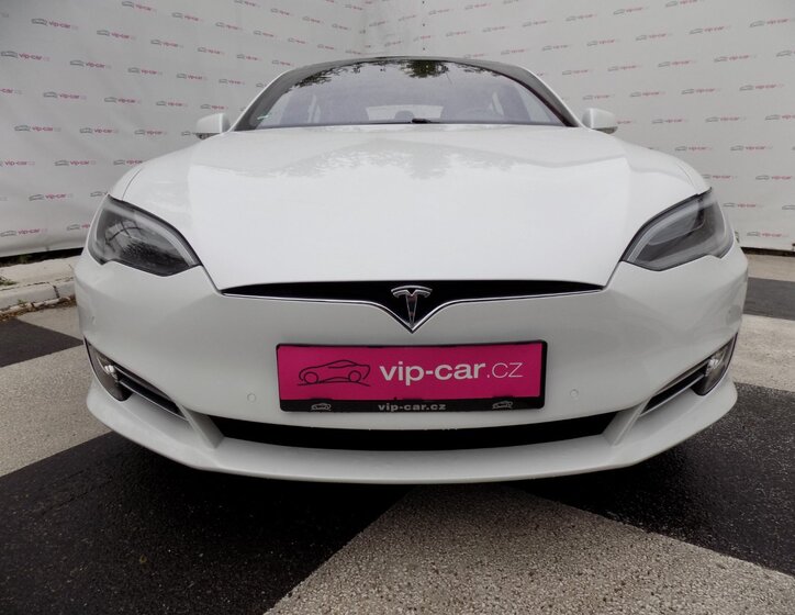 Tesla Model S 5