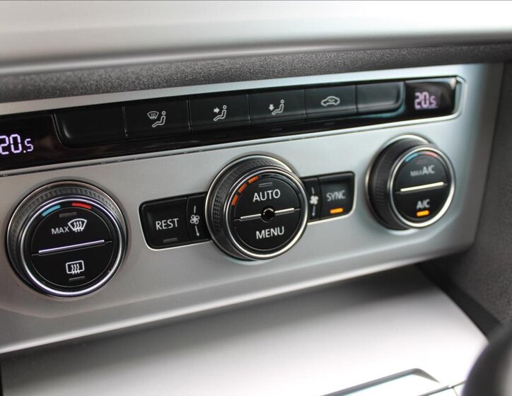 Volkswagen Passat 20