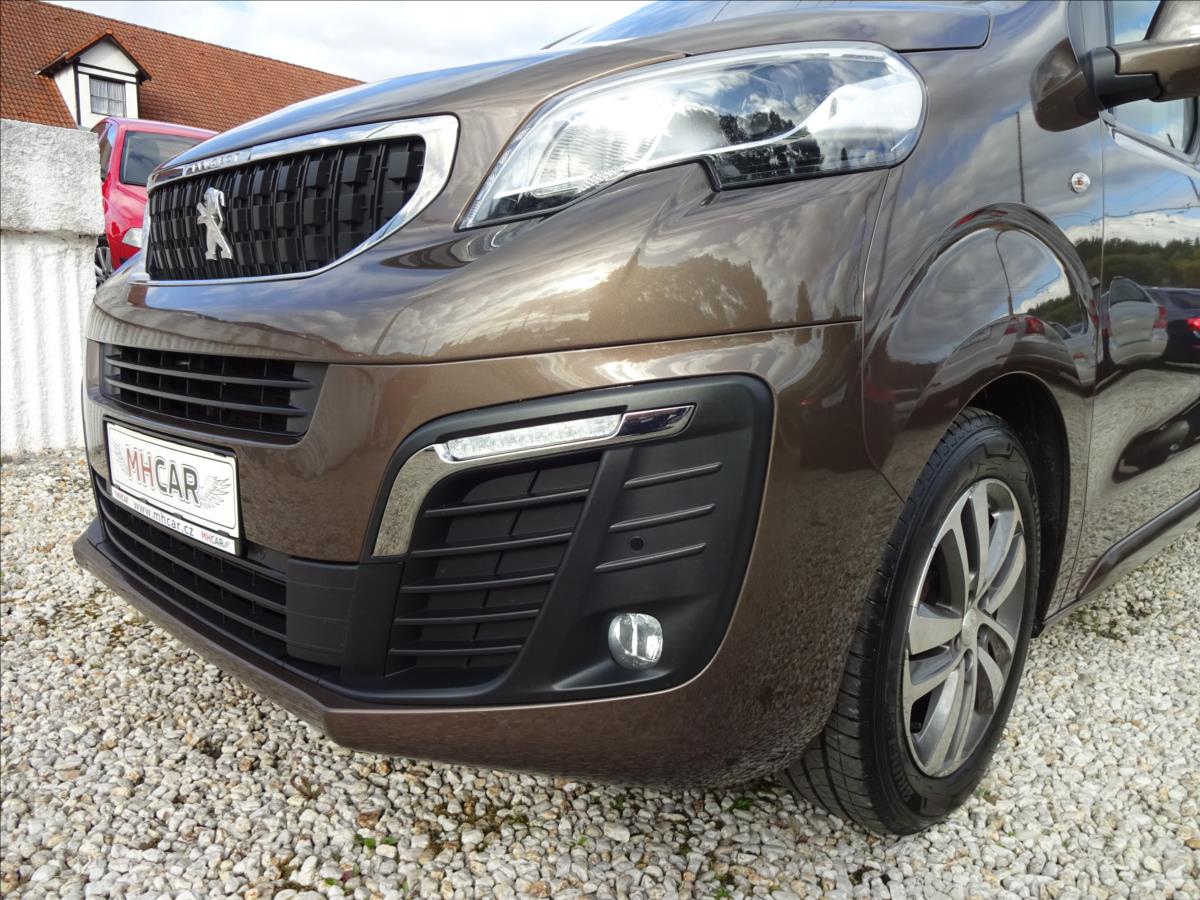 Peugeot Traveller