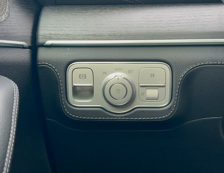 Mercedes-Benz Ostatní 21