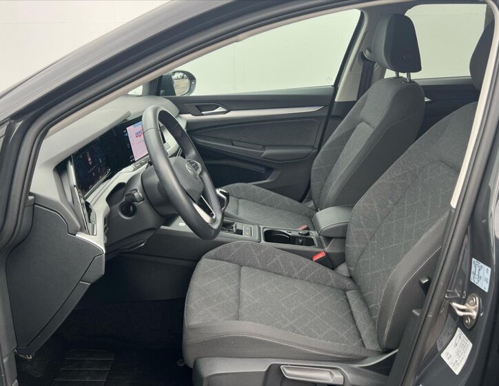 Volkswagen Golf Hatchback 999,0 81 kw