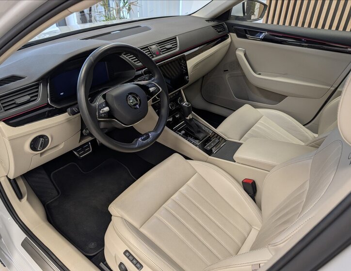 Škoda Superb Liftback 1,4 l 115 kw