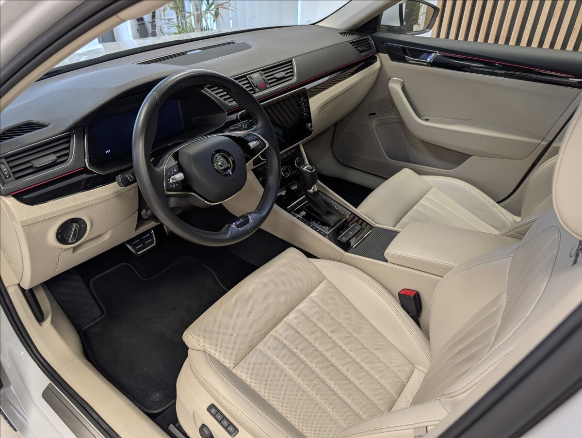 Škoda Superb Liftback 1,4 l 115 kw