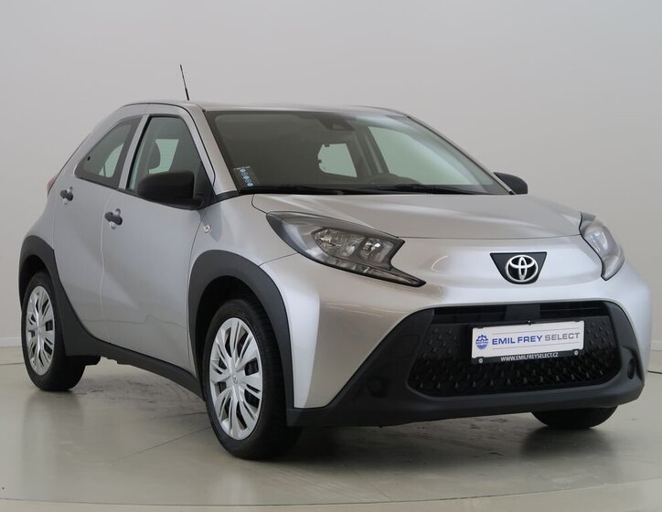 Toyota Aygo Hatchback 998,0 53 kw