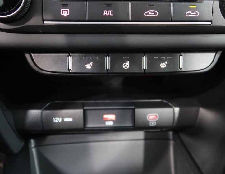 KIA Ceed Kombi 1,5 l 103 kw