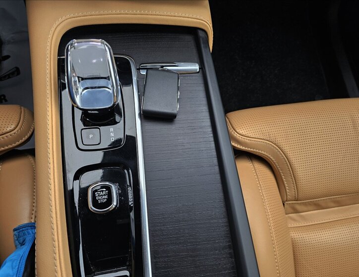 Volvo XC90 SUV 2,0 l 184 kw