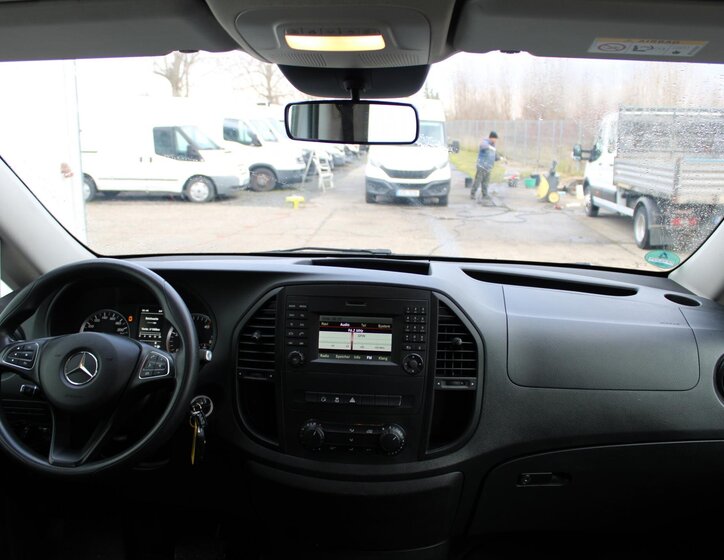 Mercedes-Benz Vito 11