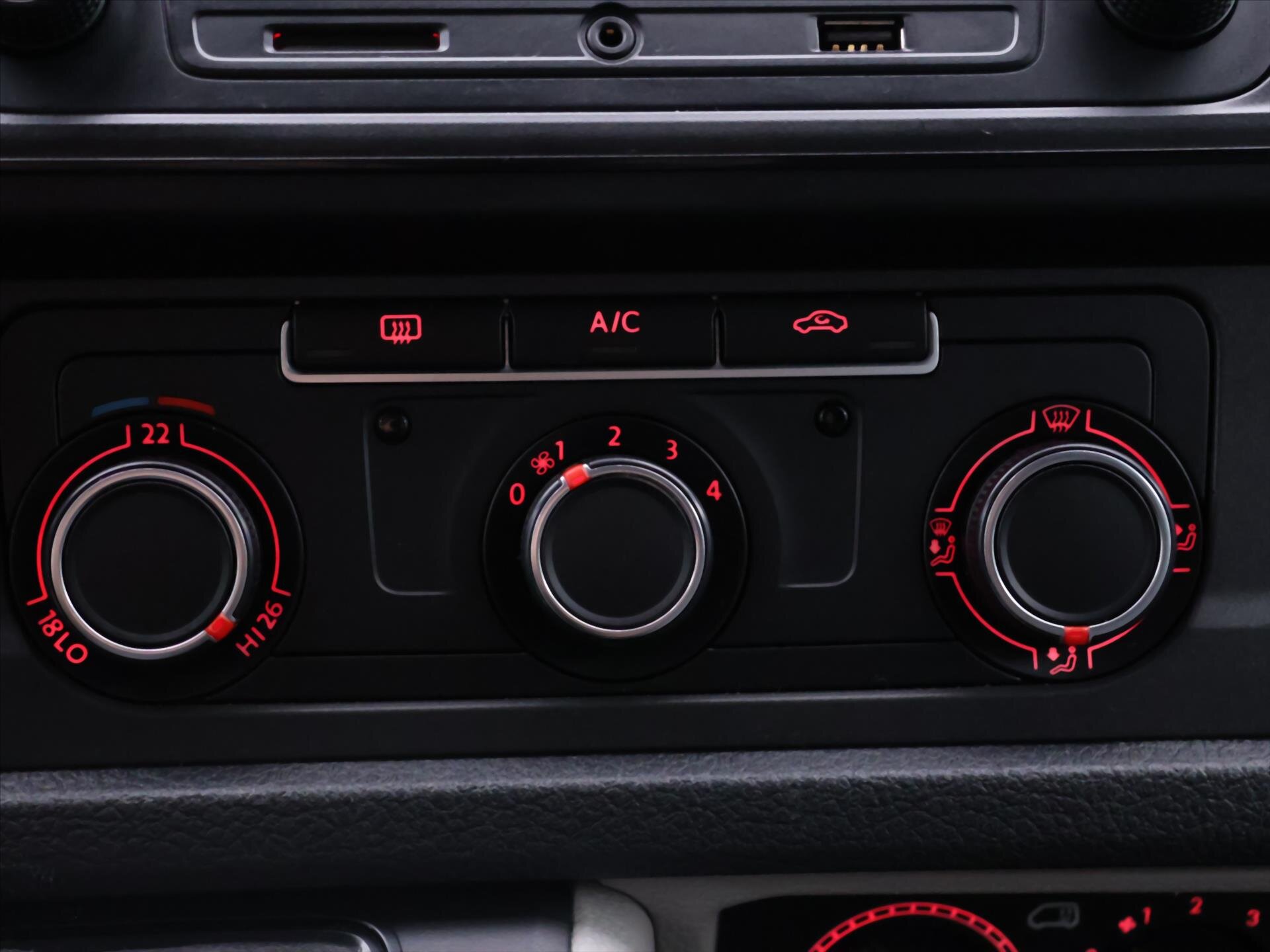 Volkswagen Transporter Kombi 2,0 l 110 kw