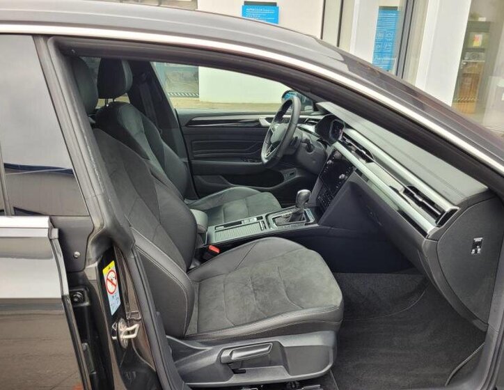 Volkswagen Arteon Liftback 2,0 l 147 kw