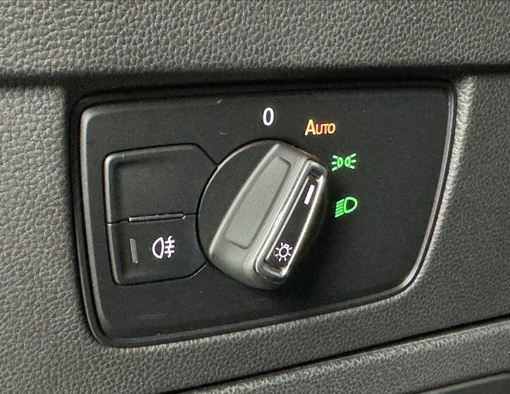 Volkswagen Passat Kombi 1,4 l 160 kw