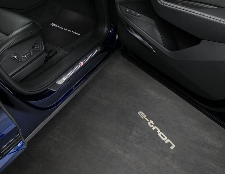 Audi e-tron SUV 0,0 300 kw