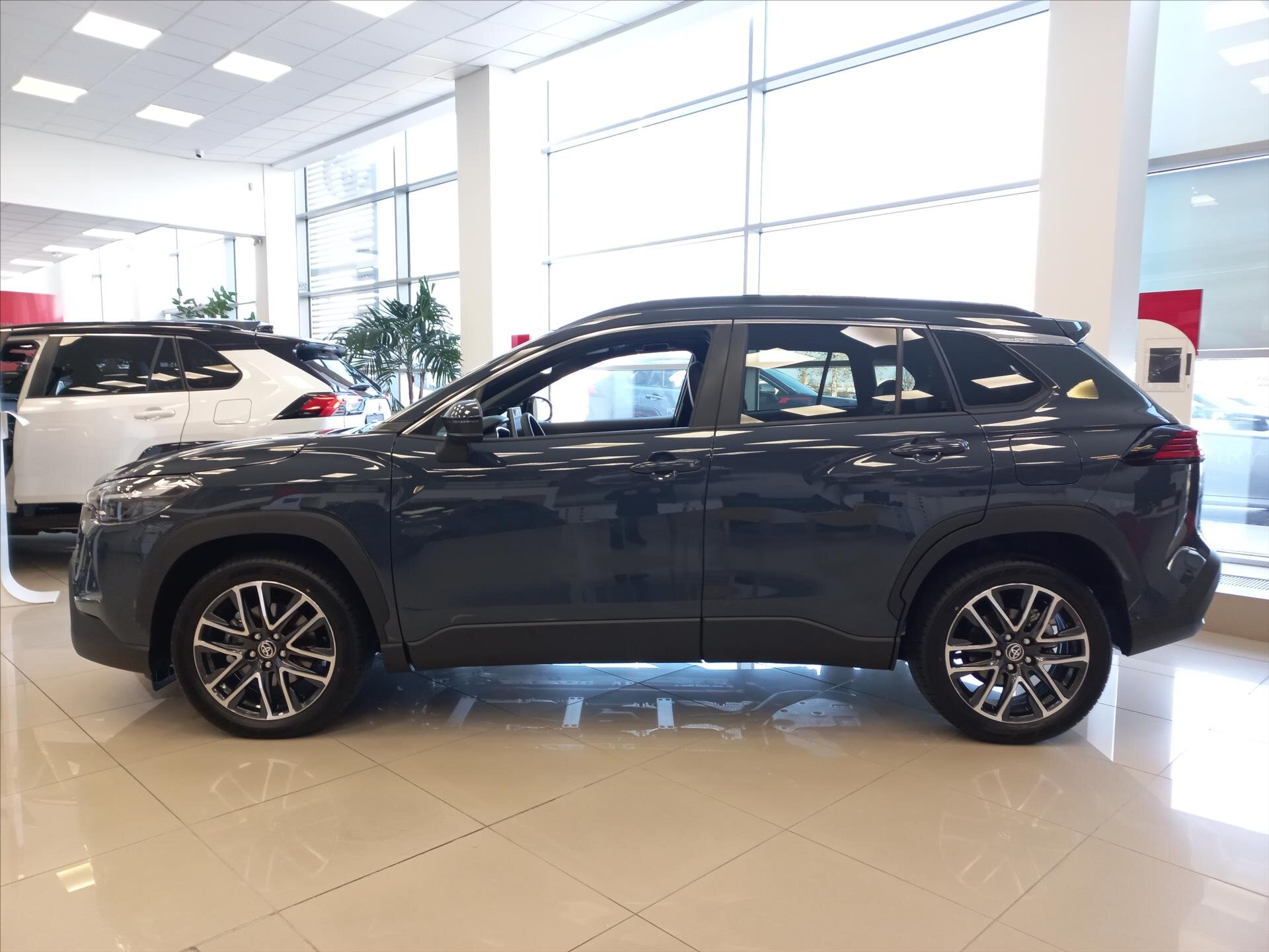 Toyota Corolla Cross CUV 2,0 l 112 kw