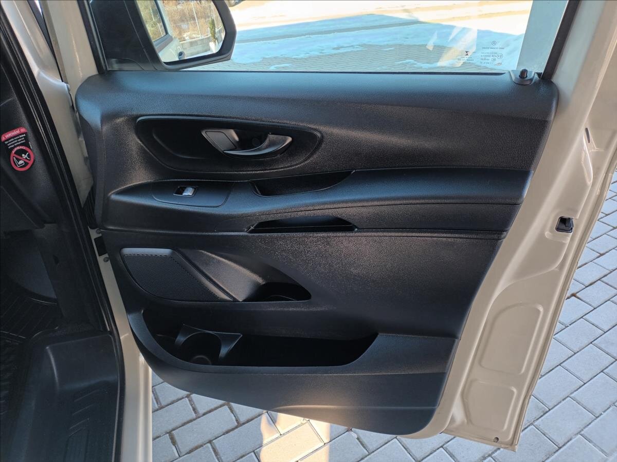 Mercedes-Benz Vito VAN-Minibus 1,8 l 100 kw