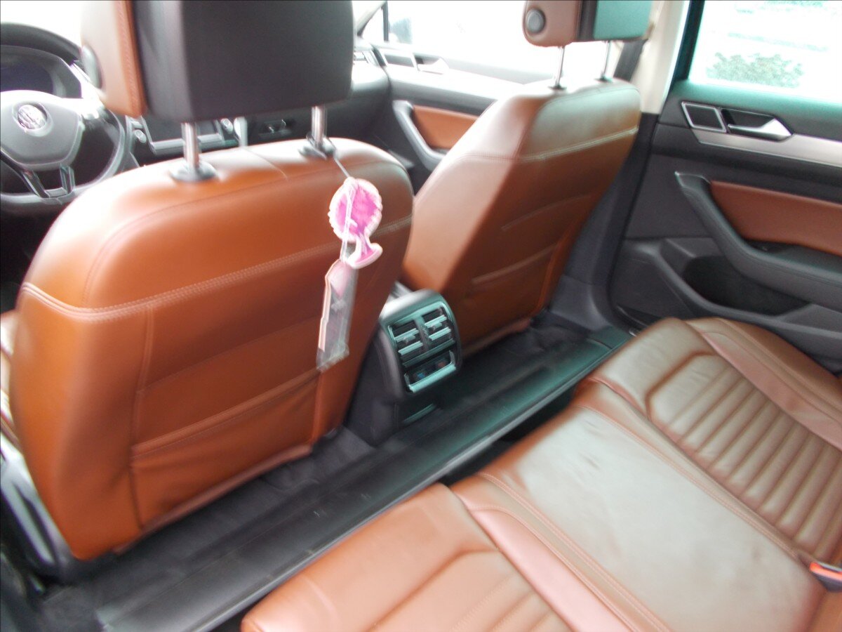 Volkswagen Passat Kombi 1,4 l 110 kw