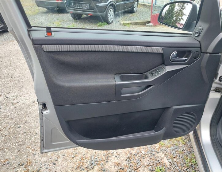 Opel Meriva MPV 1,6 l 77 kw