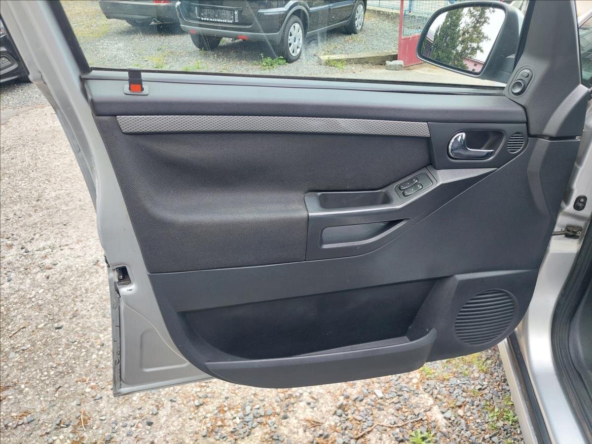 Opel Meriva MPV 1,6 l 77 kw