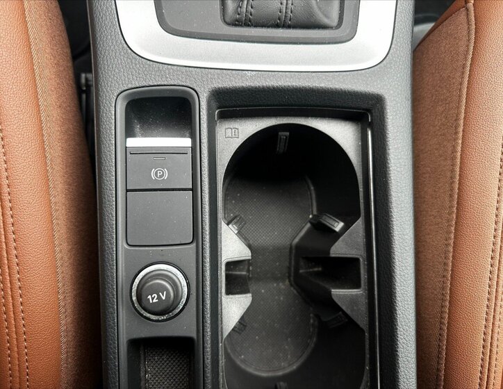 Audi Q3 Kombi 2,0 l 147 kw