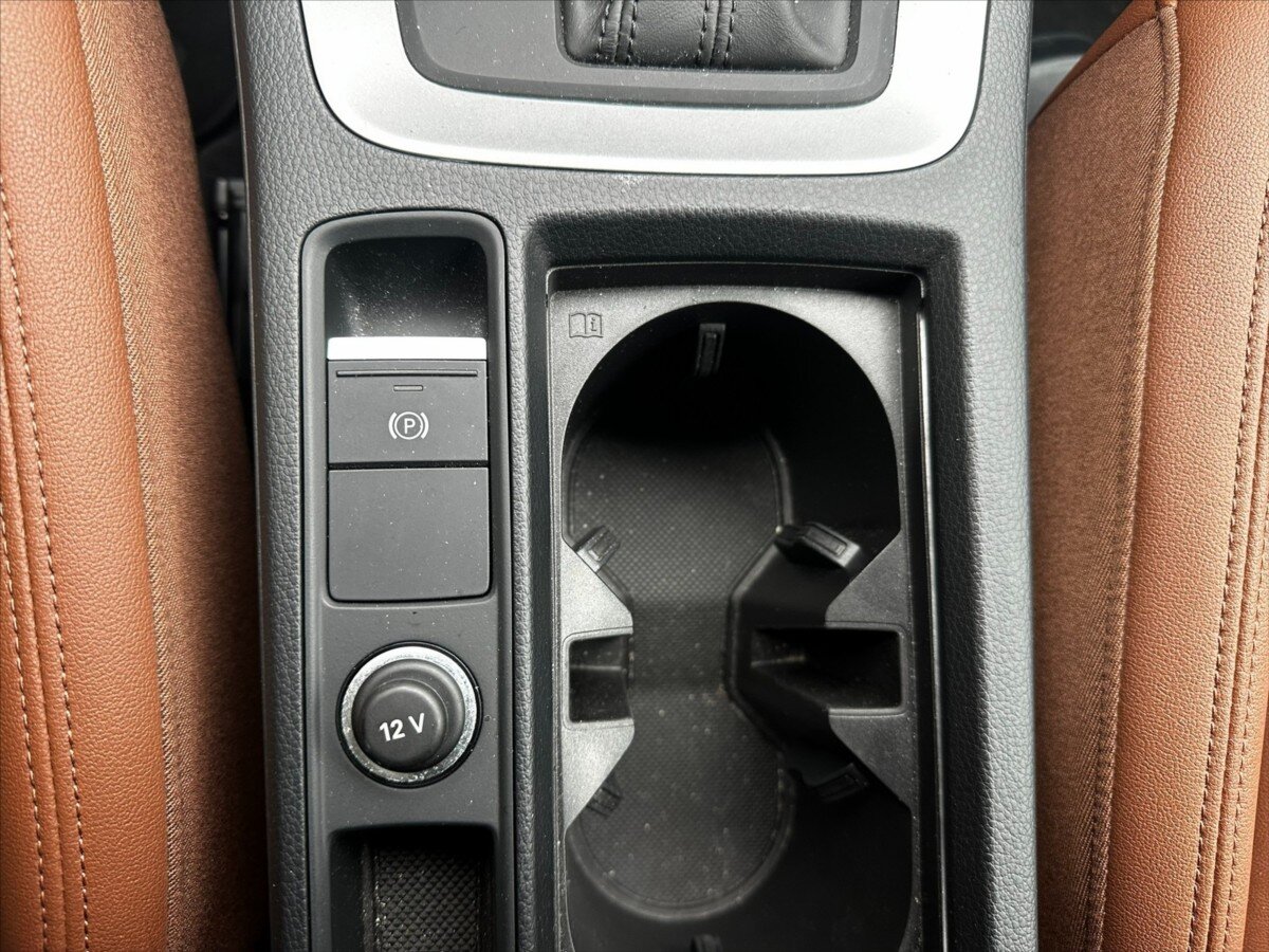 Audi Q3 Kombi 2,0 l 147 kw