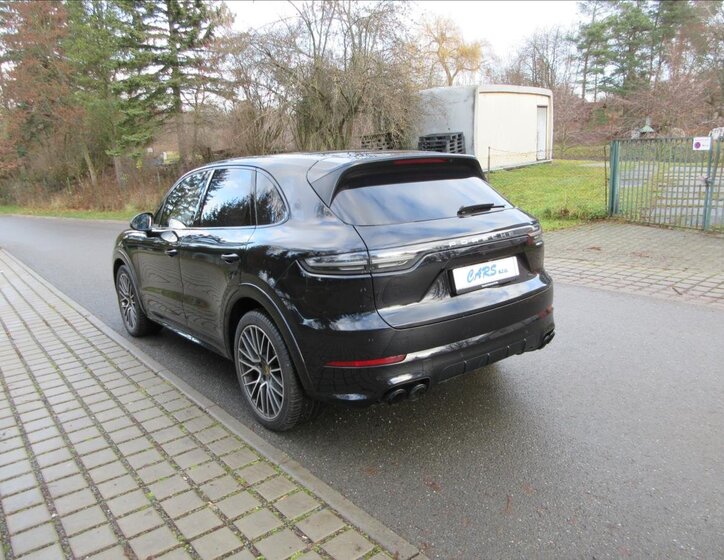 Porsche Cayenne Kombi 2,9 l 324 kw