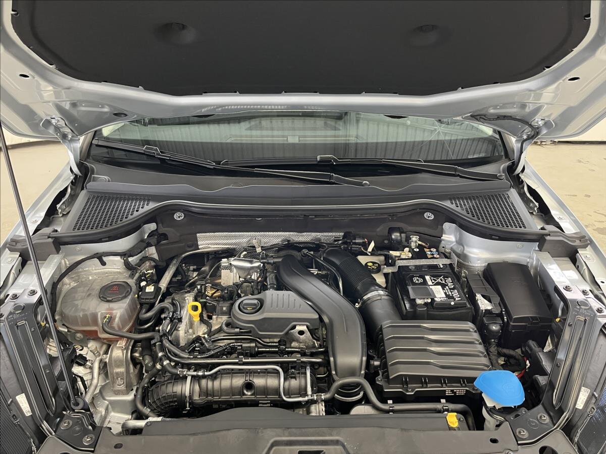 Škoda Karoq SUV 1,5 l 110 kw