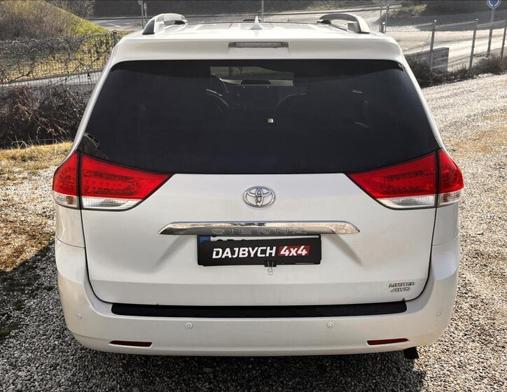 Toyota Sienna MPV 3,5 l 198 kw