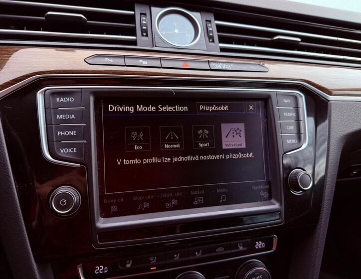 Volkswagen Passat 24