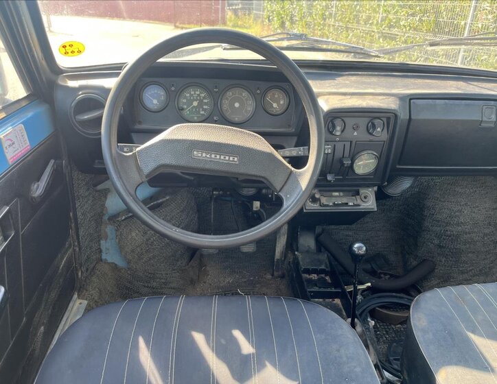 Škoda 105 Sedan 1,0 l 33 kw