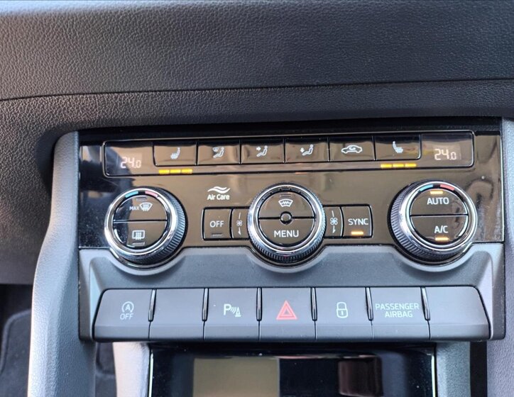 Škoda Karoq SUV / Terénní 2,0 l 110 kw