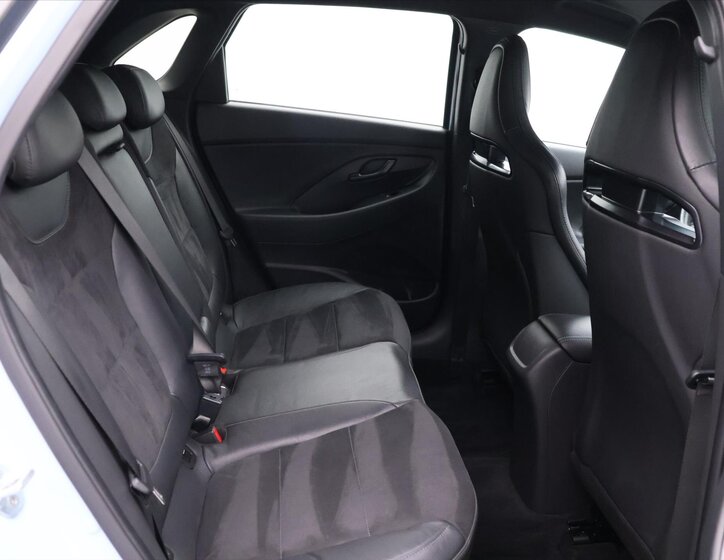 Hyundai i30 Hatchback 2,0 l 206 kw