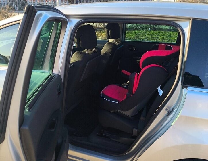 Peugeot 5008 MPV 0,0 0