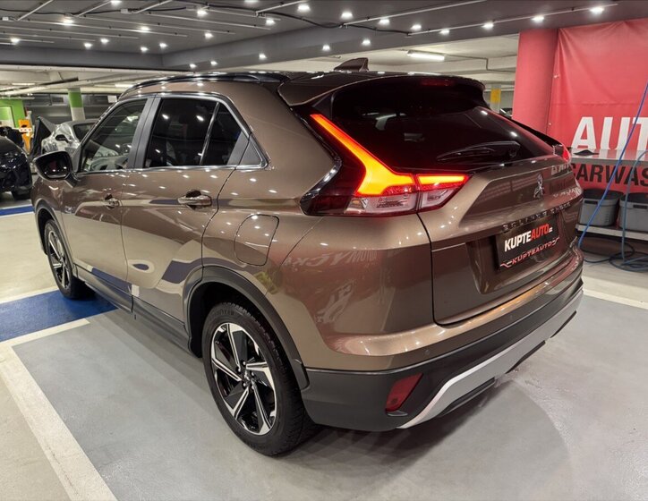 Mitsubishi Eclipse Cross SUV 2,4 l 138 kw