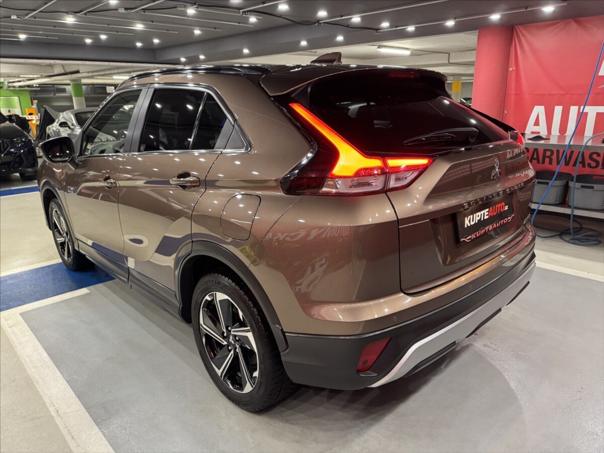 Mitsubishi Eclipse Cross SUV 2,4 l 138 kw