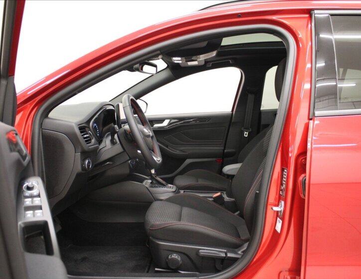 Ford Focus Kombi 999,0 114 kw