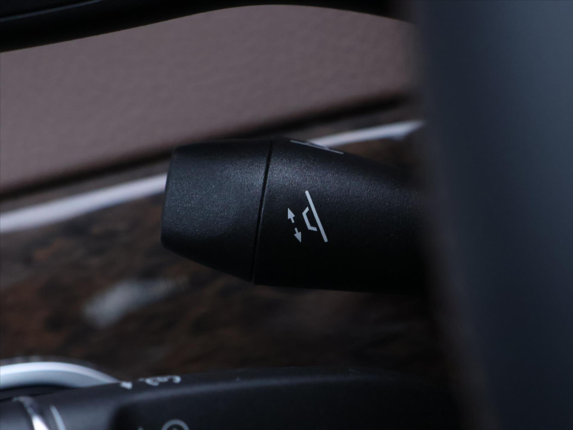 Mercedes-Benz Třídy S Sedan / Limuzína 4,7 l 335 kw