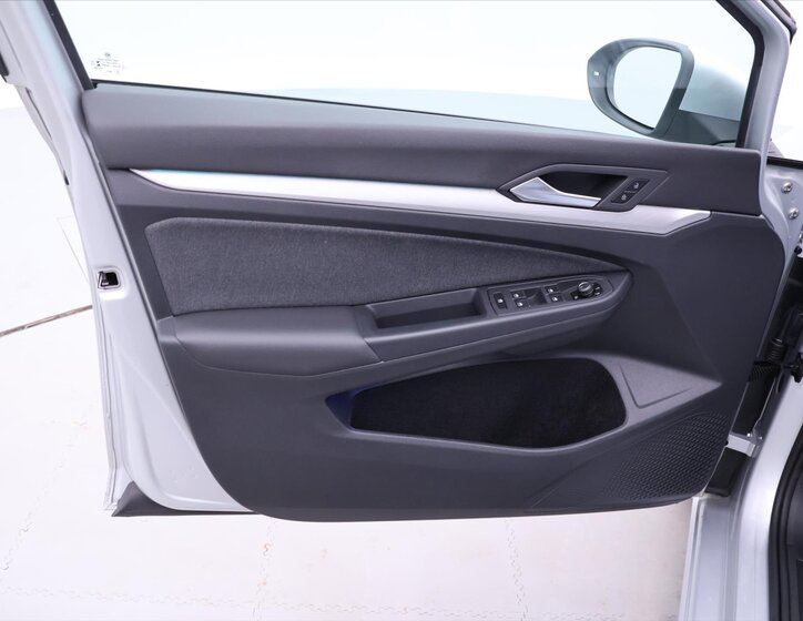 Volkswagen Golf Kombi 1,5 l 110 kw