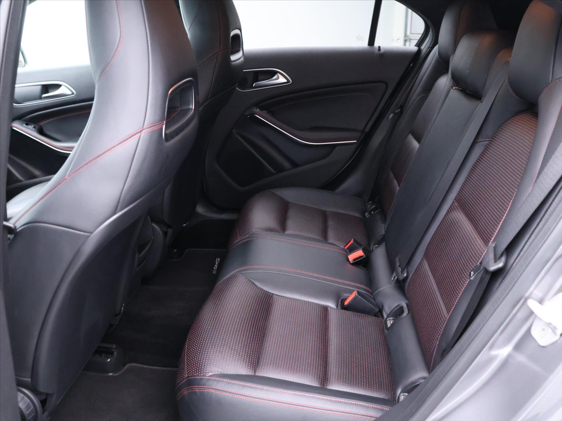 Mercedes-Benz Třídy A Hatchback 1,8 l 100 kw