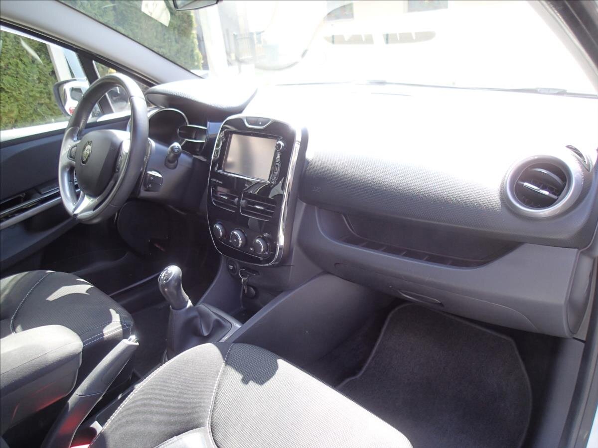 Renault Clio Hatchback 1,1 l 54 kw
