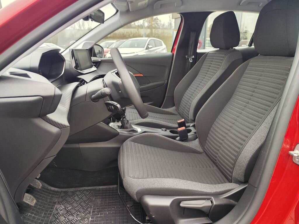 Peugeot 208 Hatchback 1,2 l 74 kw