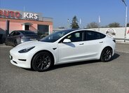 Tesla Model 3 Sedan / Limuzína 0,0 208 kw