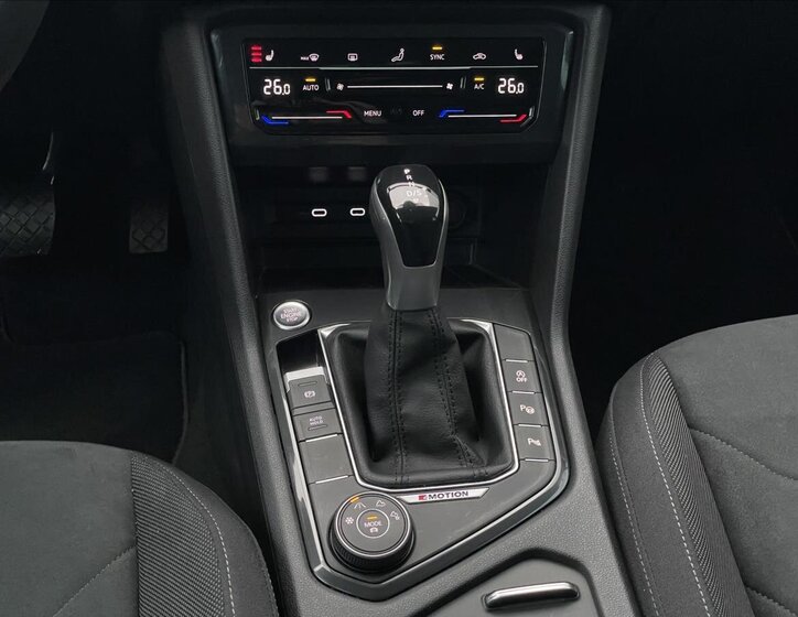 Volkswagen Tiguan 12