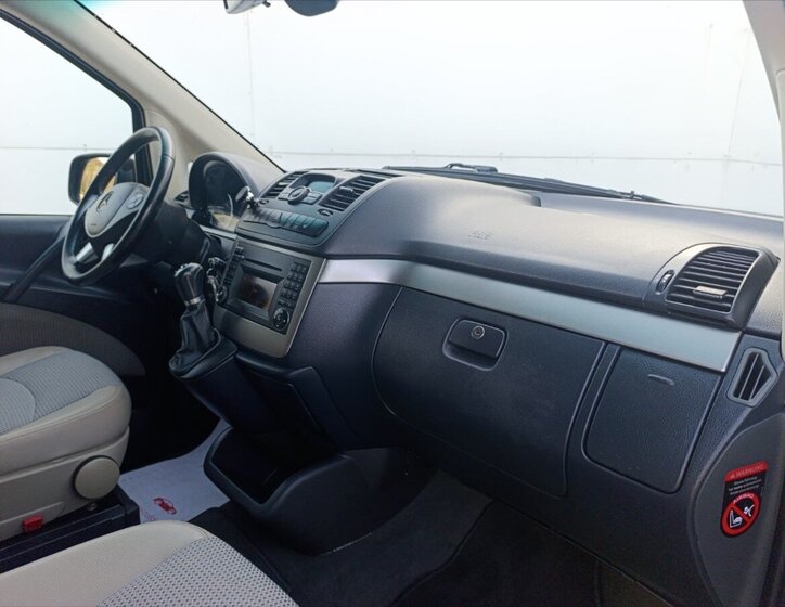 Mercedes-Benz Viano MPV 3,0 l 165 kw
