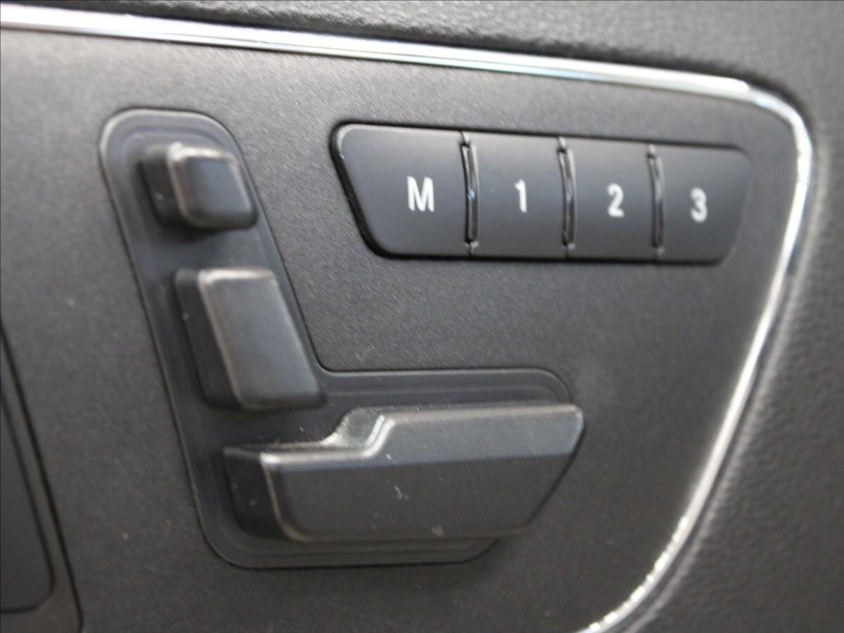 Mercedes-Benz Třídy E Sedan 3,0 l 170 kw