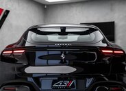 Ferrari Ostatní SUV / Terénní 6,5 l 529 kw