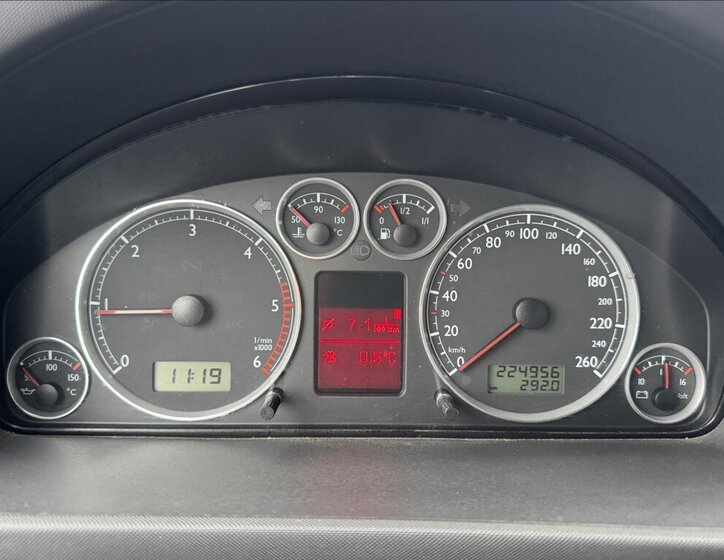 Seat Alhambra Kombi 1,9 l 85 kw