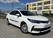 Toyota Corolla Sedan / Limuzína 1,6 l 97 kw