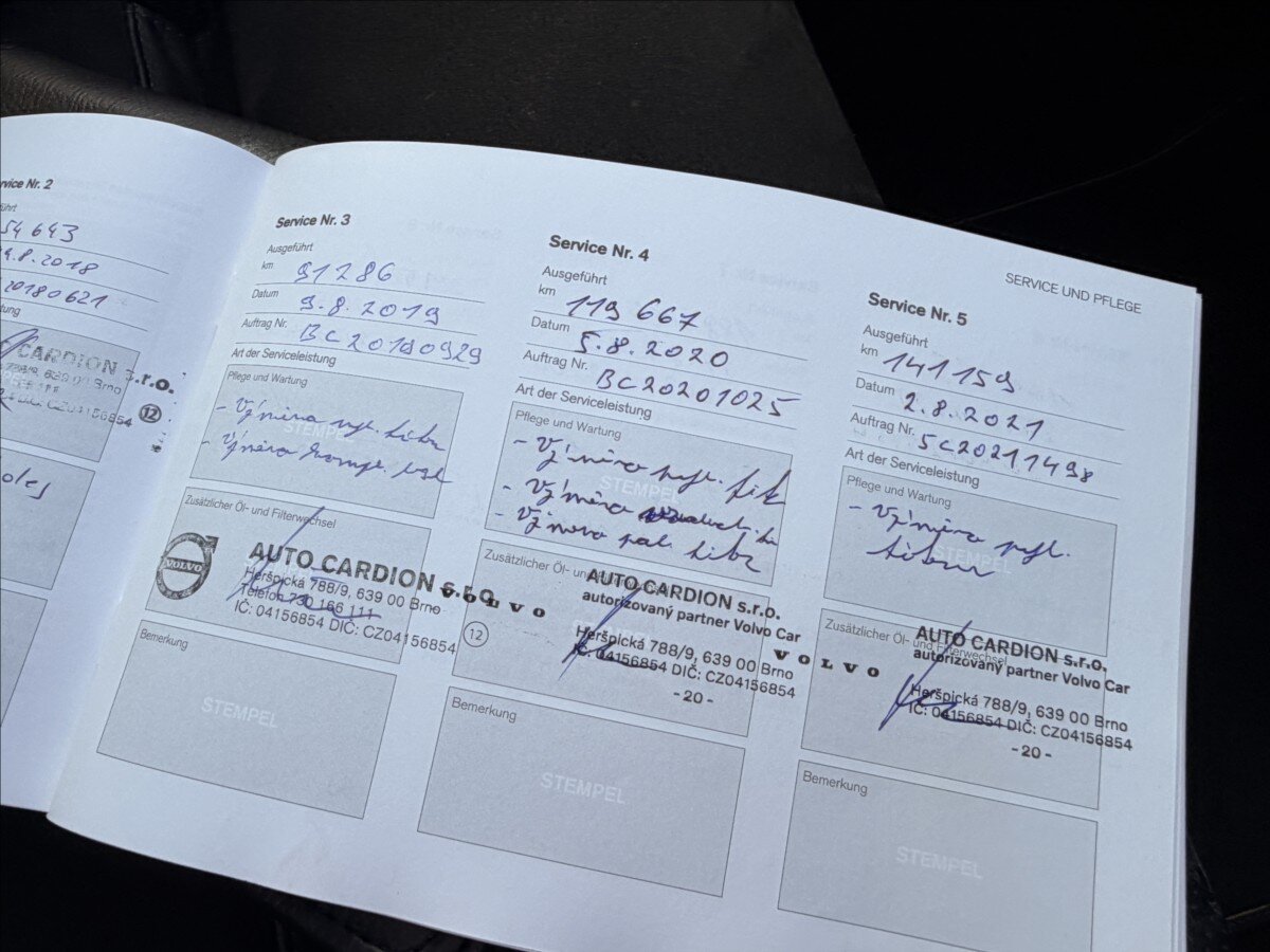 Volvo XC90 SUV / Terénní 2,0 l 173 kw