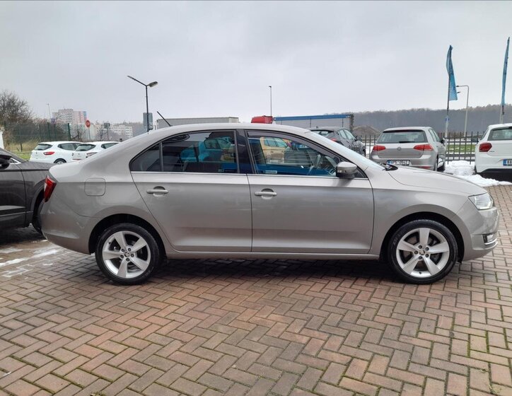 Škoda Rapid Liftback 999,0 81 kw