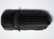 Land Rover Defender 5