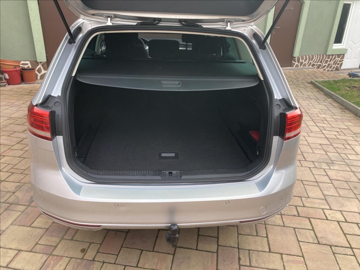 Volkswagen Passat Kombi 1,4 l 110 kw